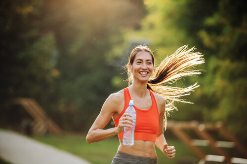 How Can Exercise Keep Your Immune System Strong? 👇🏃♀️